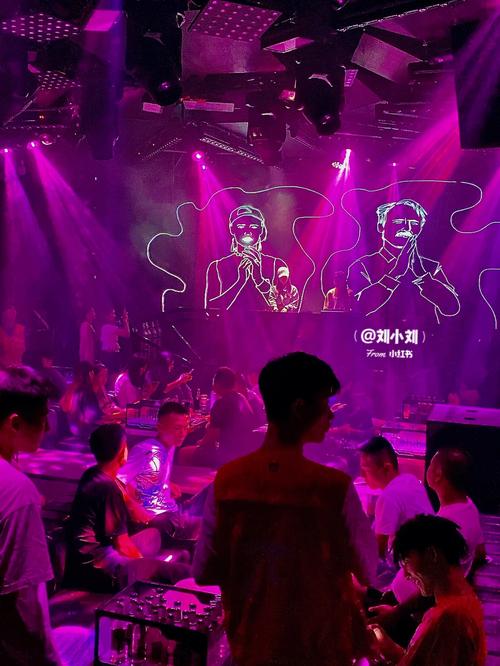 樂(lè)山首家復(fù)古中文慢搖吧在這兒不嗨都很難